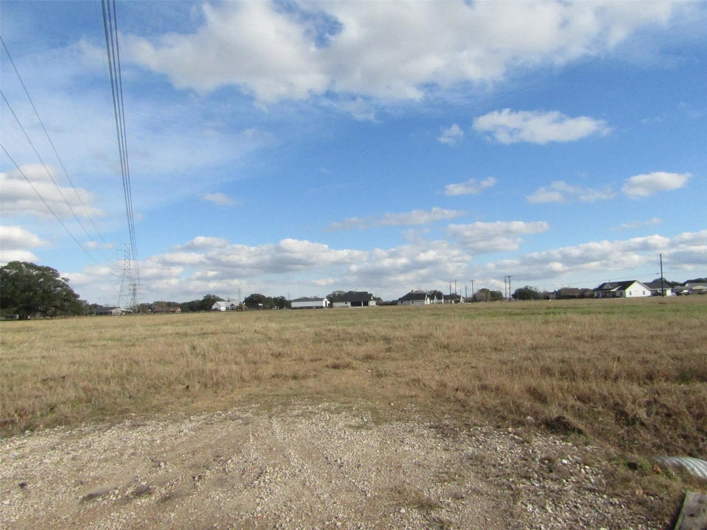 707 Winchester Trail, Angleton