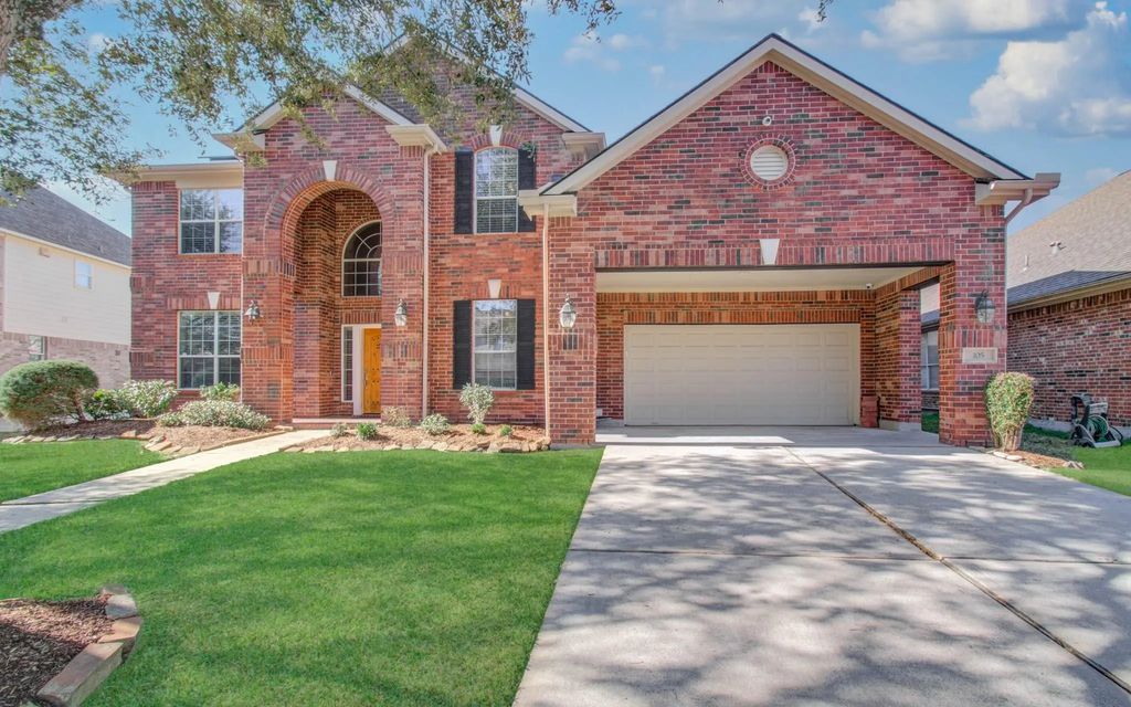 105 Hawke Bay Lane, Friendswood