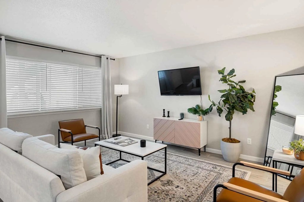 600 Nottingham Oaks Trail 145, Houston