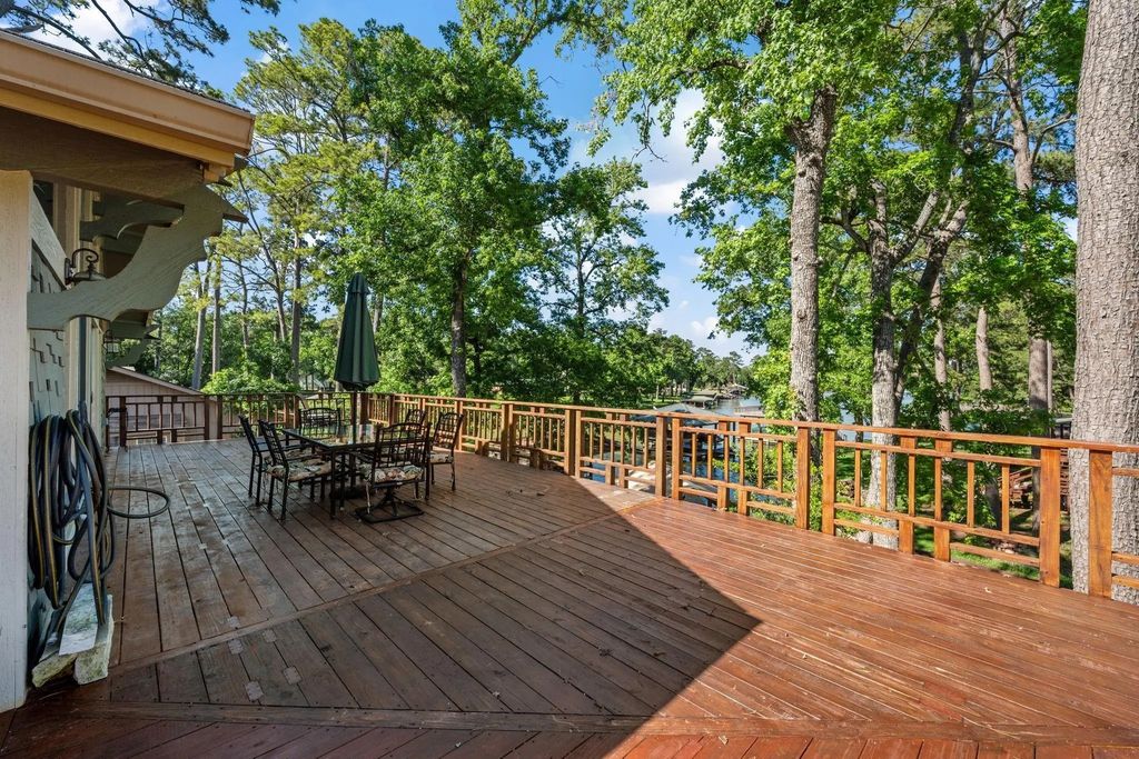271 Jennings Lane, Livingston
