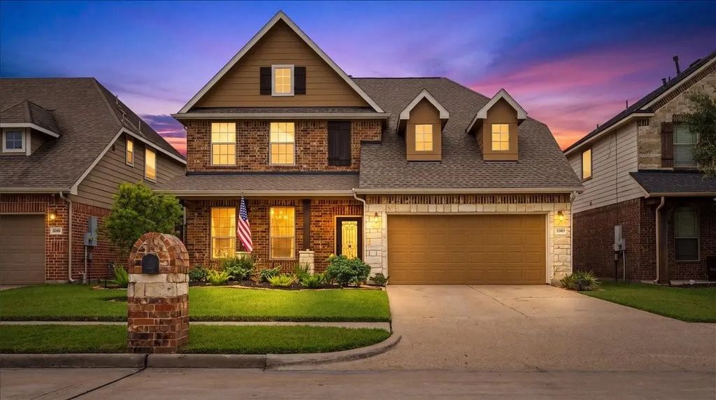 4910 E Meadow Drive, Deer Park