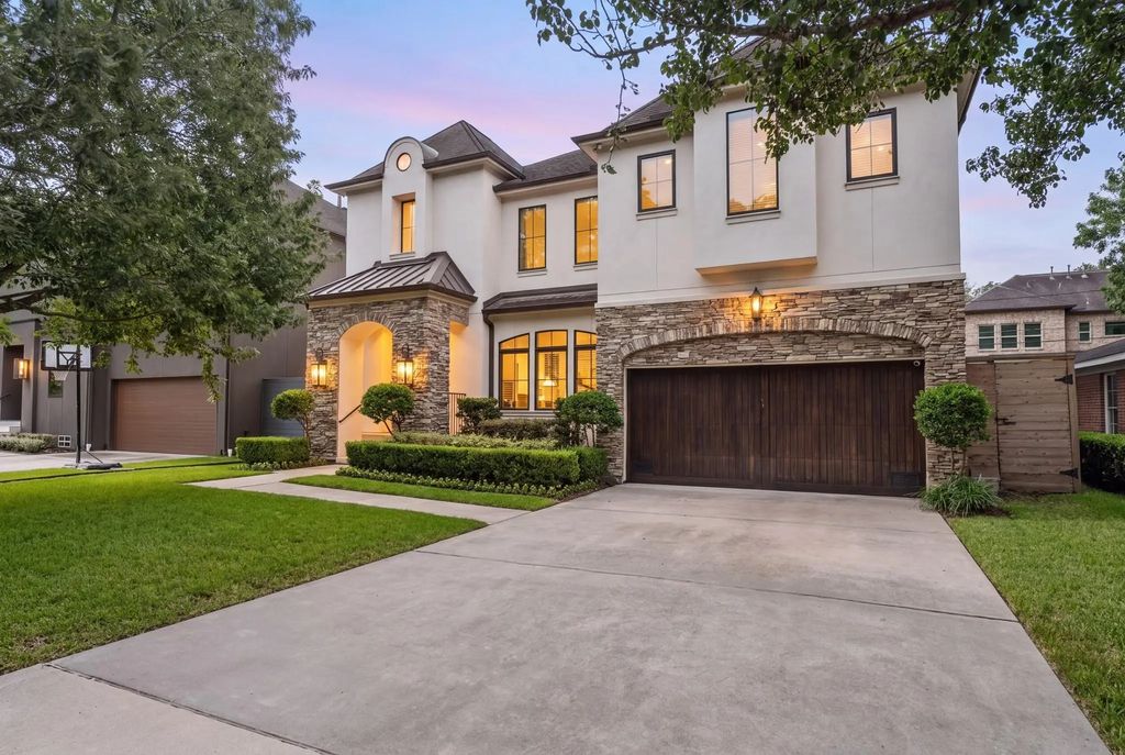 4609 Beech Street, Bellaire