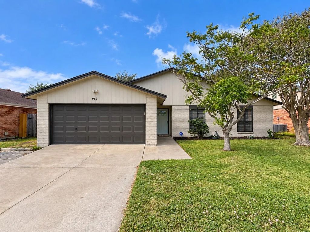 966 Bramling Circle, Corpus Christi
