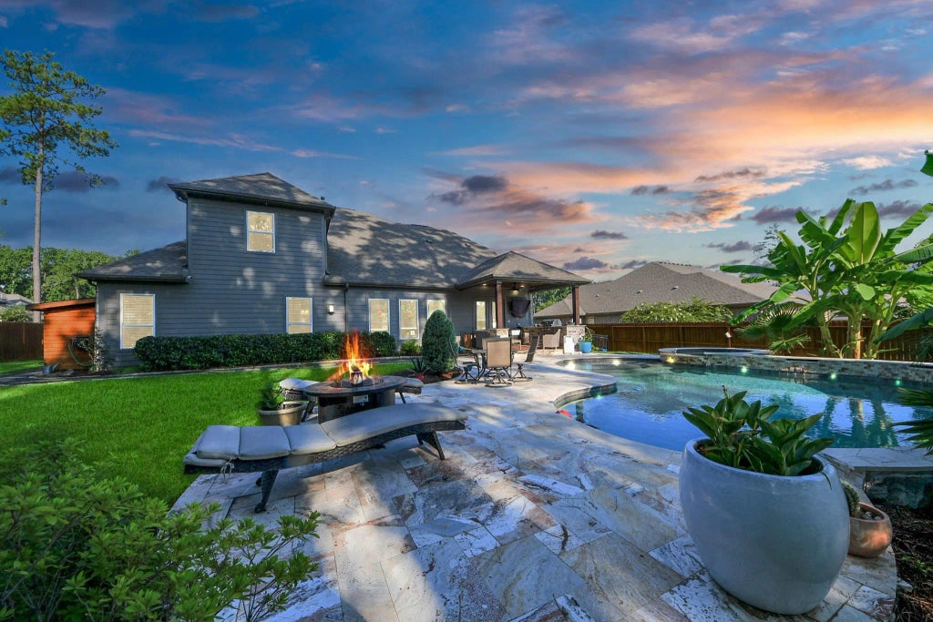 307 Hidden Bend Court, Magnolia