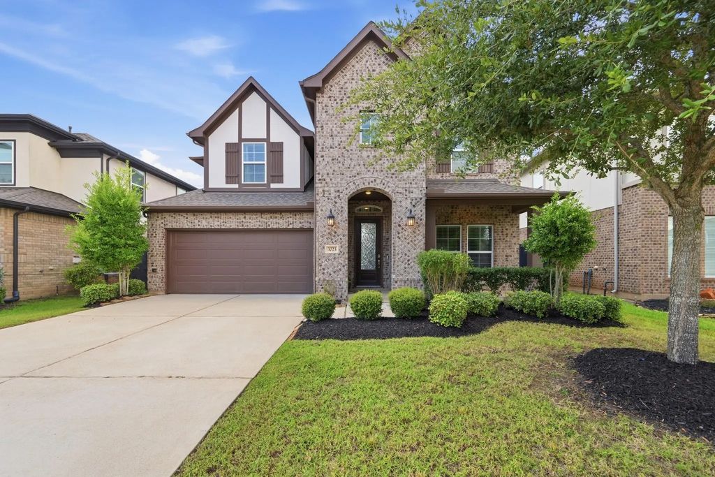 3023 Brisk Autumn Drive, Richmond