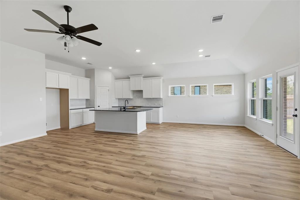 30922 Benson Mines Road, Waller