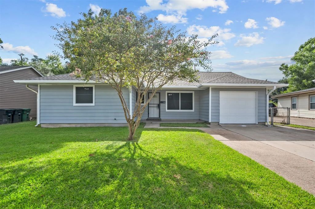 10206 Alta Loma Way, Houston