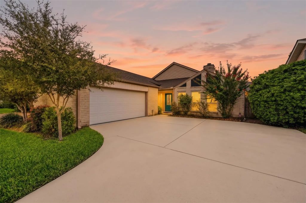 3907 Cedar Valley Drive, Missouri City
