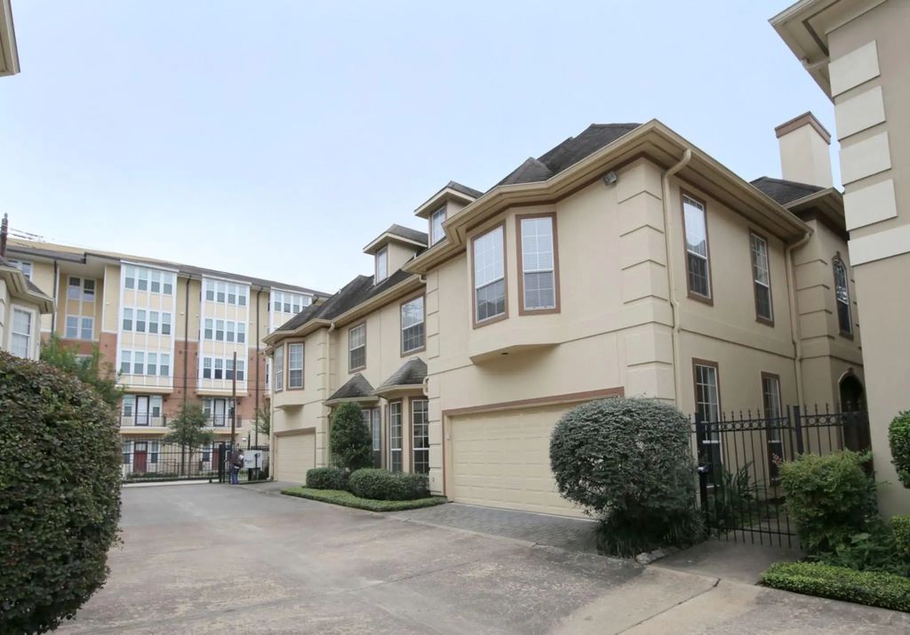 4242 Jack, Houston