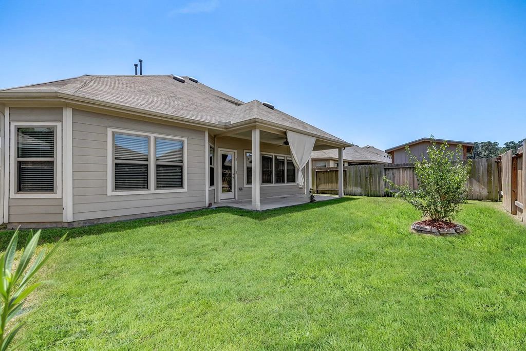 17474 Rosewood Manor Lane, New Caney