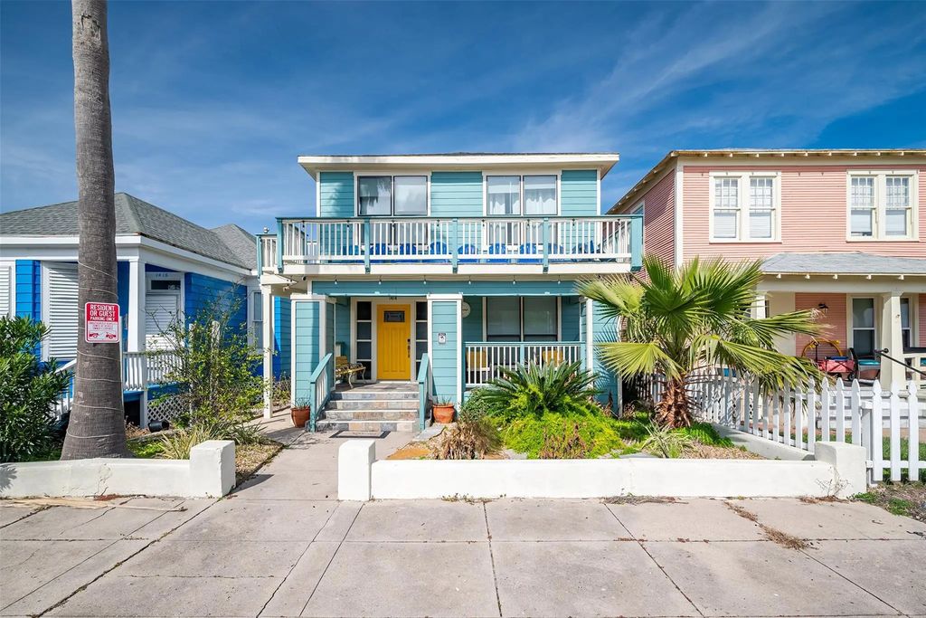 1414 Avenue N 1/2 Street, Galveston
