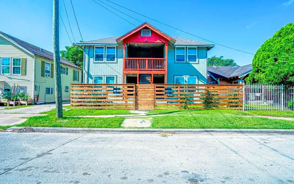 7320 Capitol Street 5, Houston