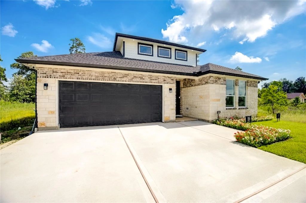 2343 Road 5838, Cleveland