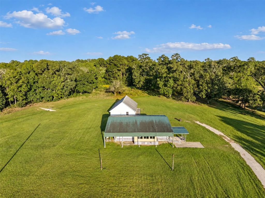 681 S Southwind Trail, Cleveland