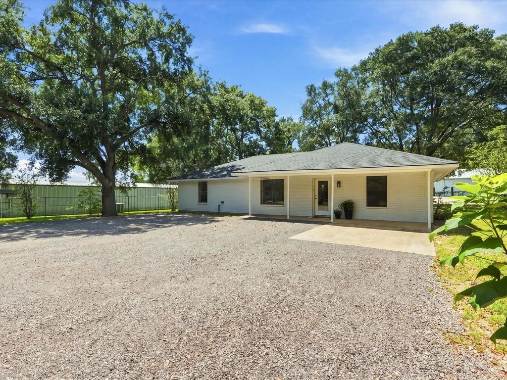 130 Parrish Street, New Waverly