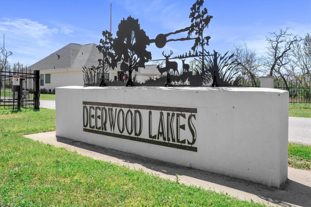 26342 Deerwood Drive, Hempstead