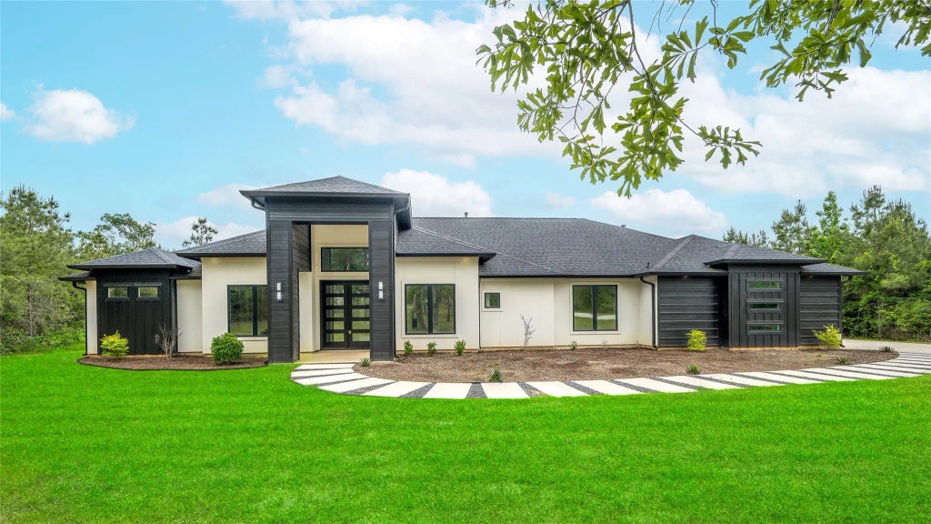 15181 Forest Grove Drive, Willis