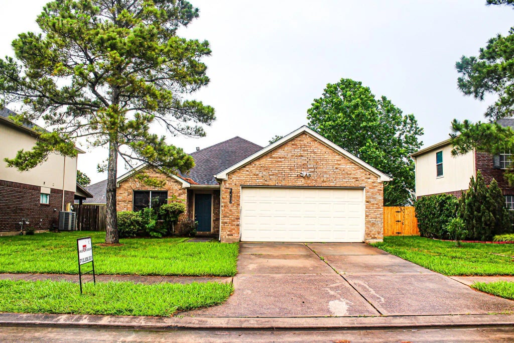 3109 Berryfield, Pearland