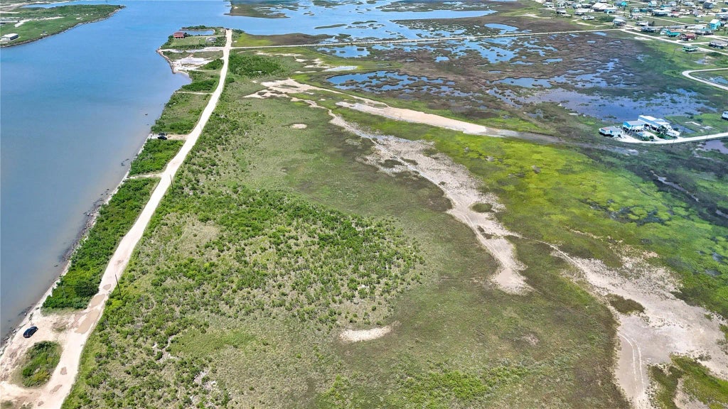 Canal Drive, Freeport