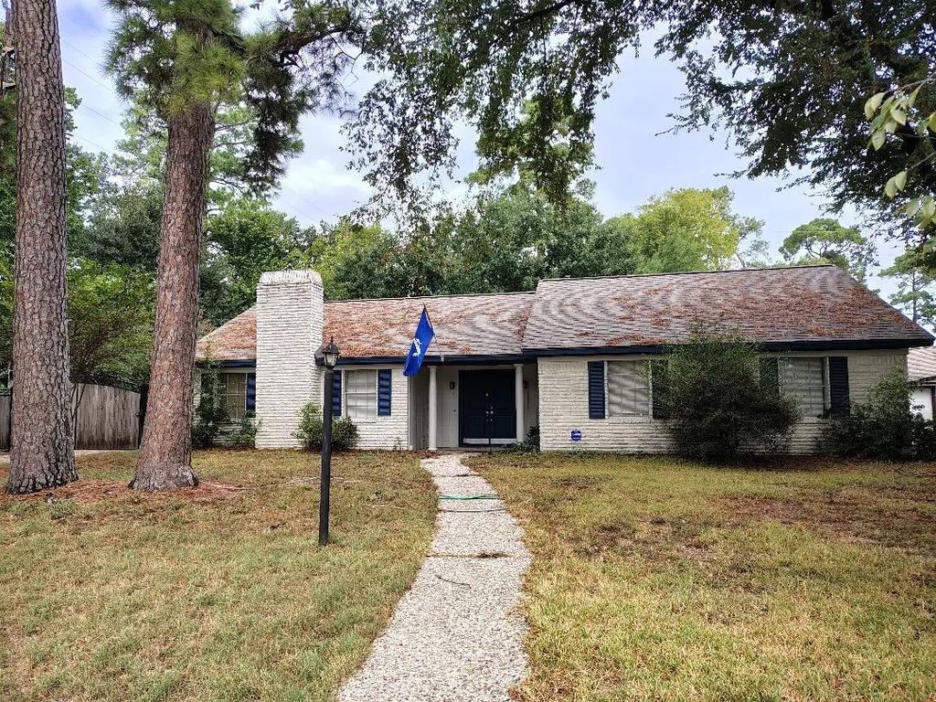 222 W North Hill Drive, Spring
