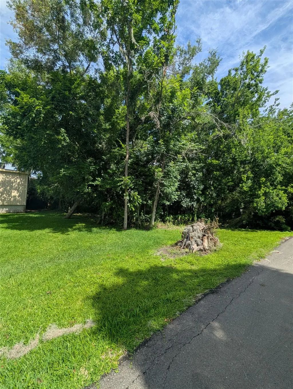 Bay Court, Brazoria