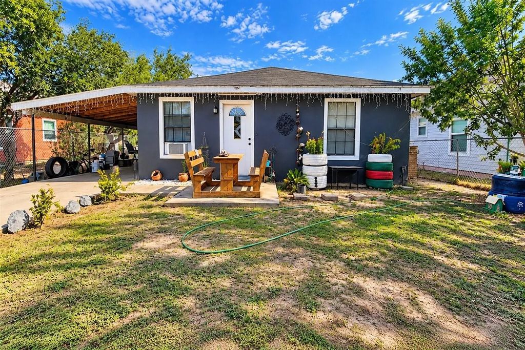 513 Santa Monica Street, Pharr