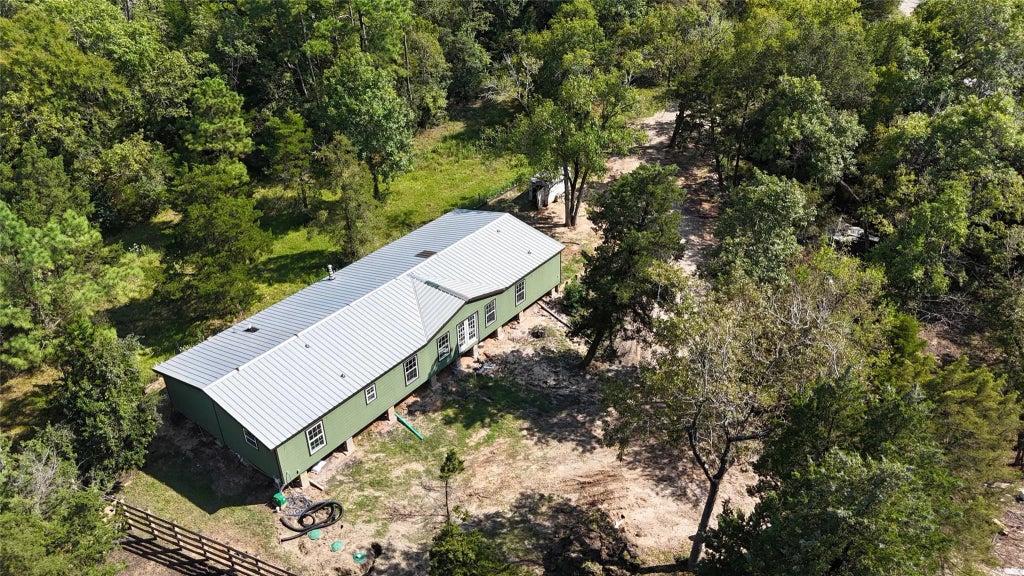 10621 Parker Drive, Willis