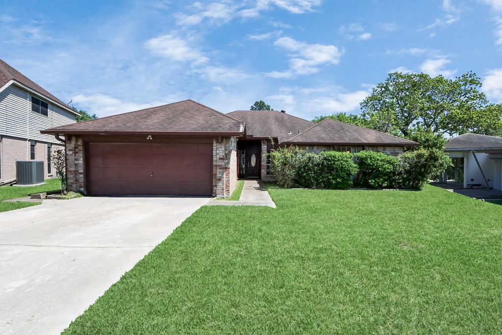 2406 Duchess Way, Stafford