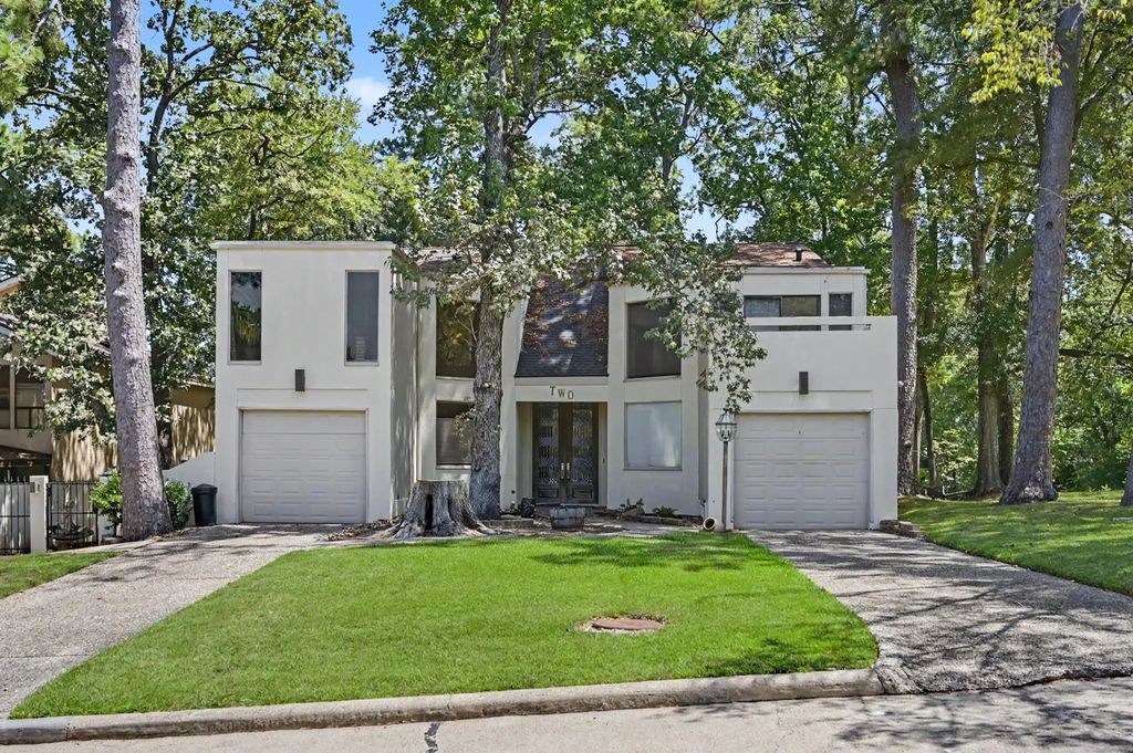 2 Waters Edge Street, Conroe