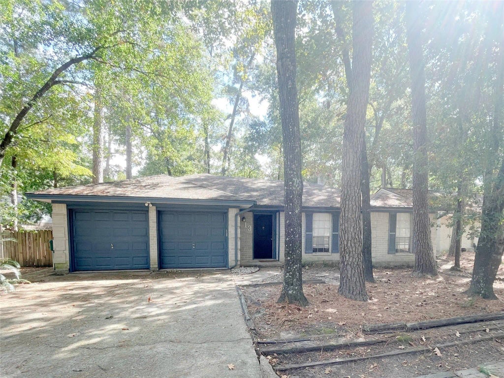 13 N Deerfoot Circle, The Woodlands