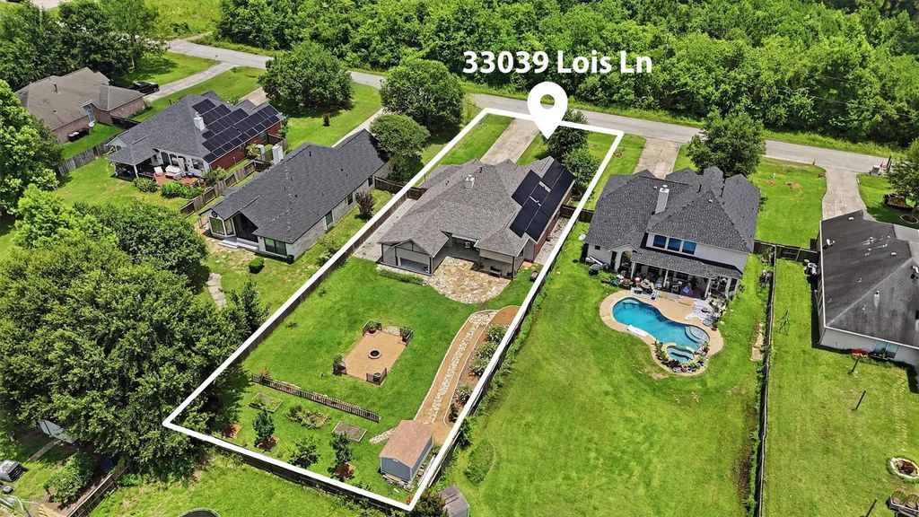 33039 Lois Lane, Magnolia