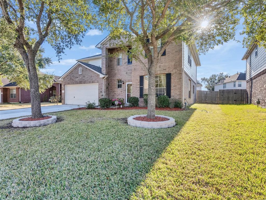 5514 Gatesprings Lane Lane, Sugar Land