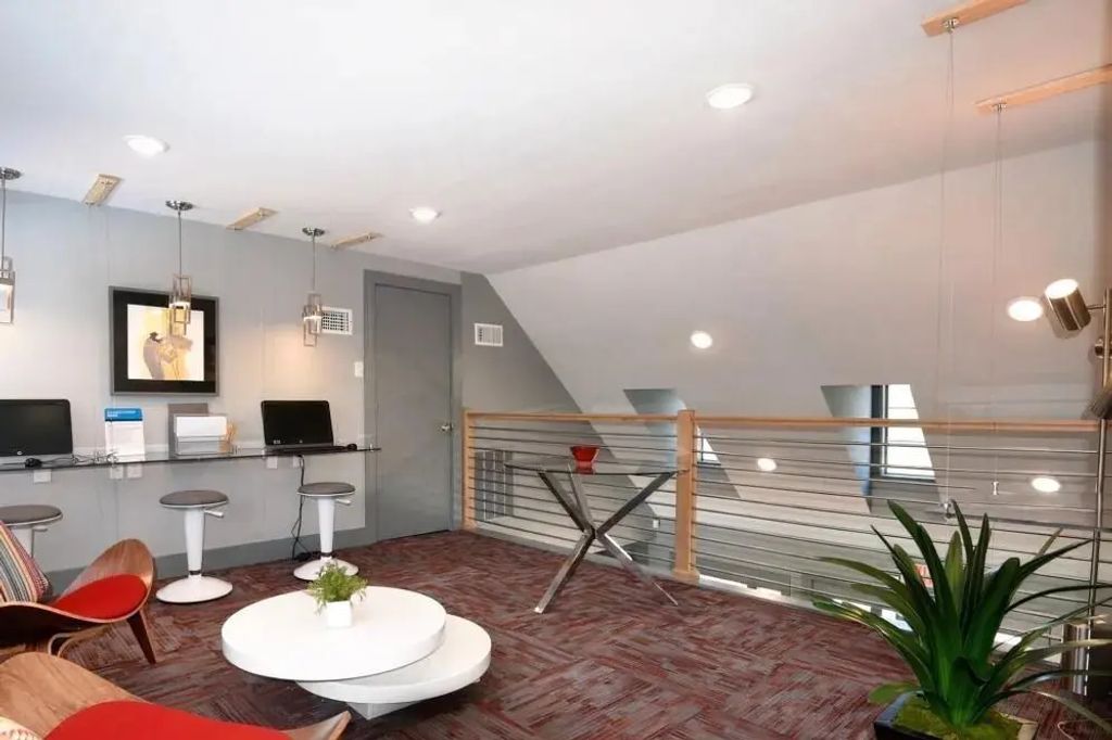 25650 Interstate 45 2106, Spring