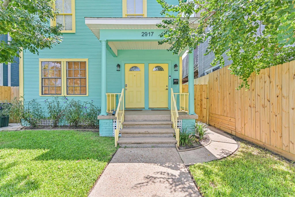 2917 Avenue Q 1/2, Galveston