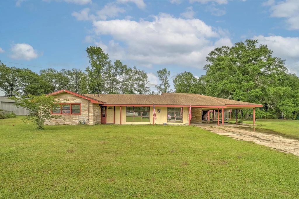 245 County Road 857, Evadale