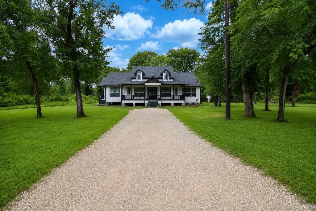 38372 S Bonnie Lake Drive, Hempstead