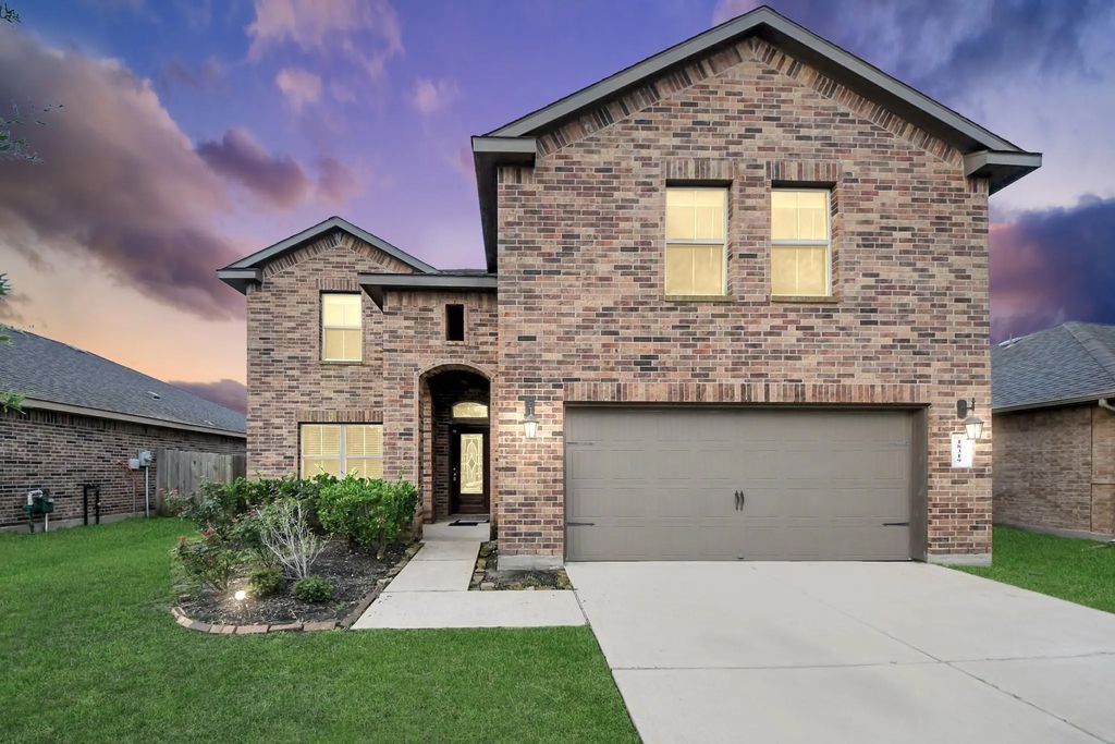 18319 Pin Oak Lake Drive, Richmond
