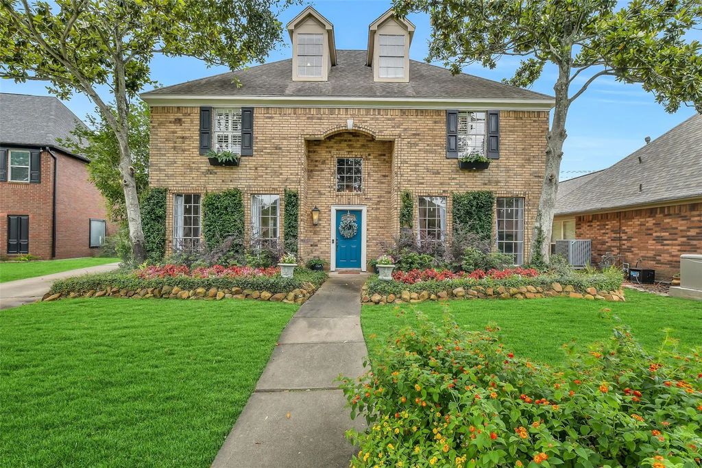 2111 Riverside Drive, League City