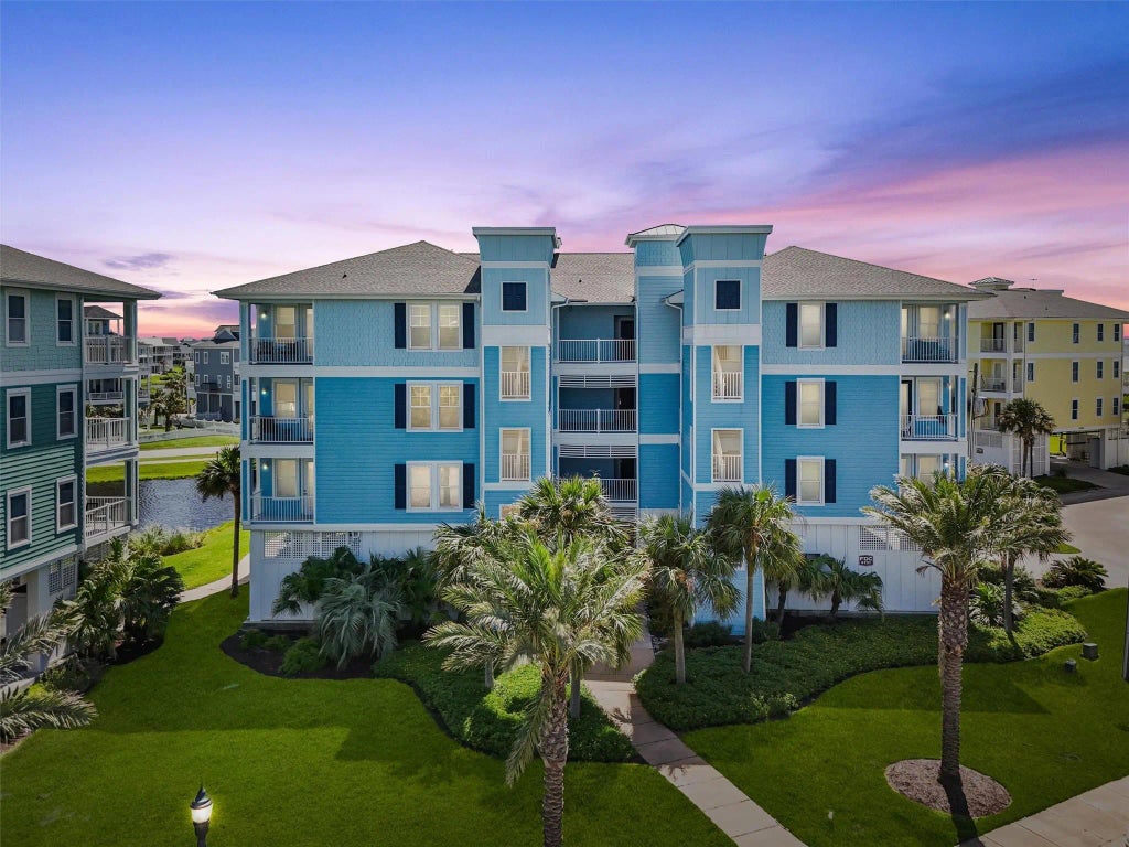 4131 Pointe West Drive 201, Galveston