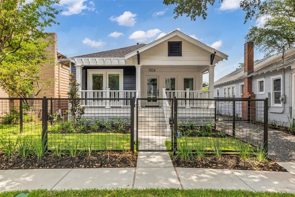 904 Willard Street, Houston