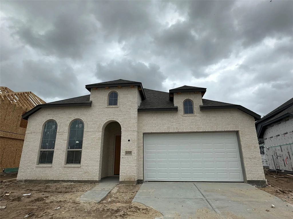 6515 Redwood Forest Drive, Manvel