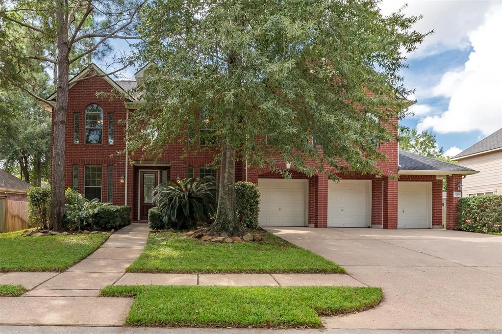 18227 Enchanted Rock Trail, Humble