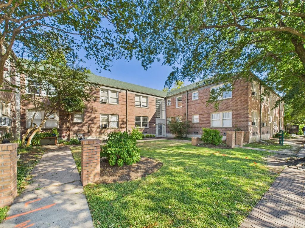 1920 Richmond Avenue 8, Houston