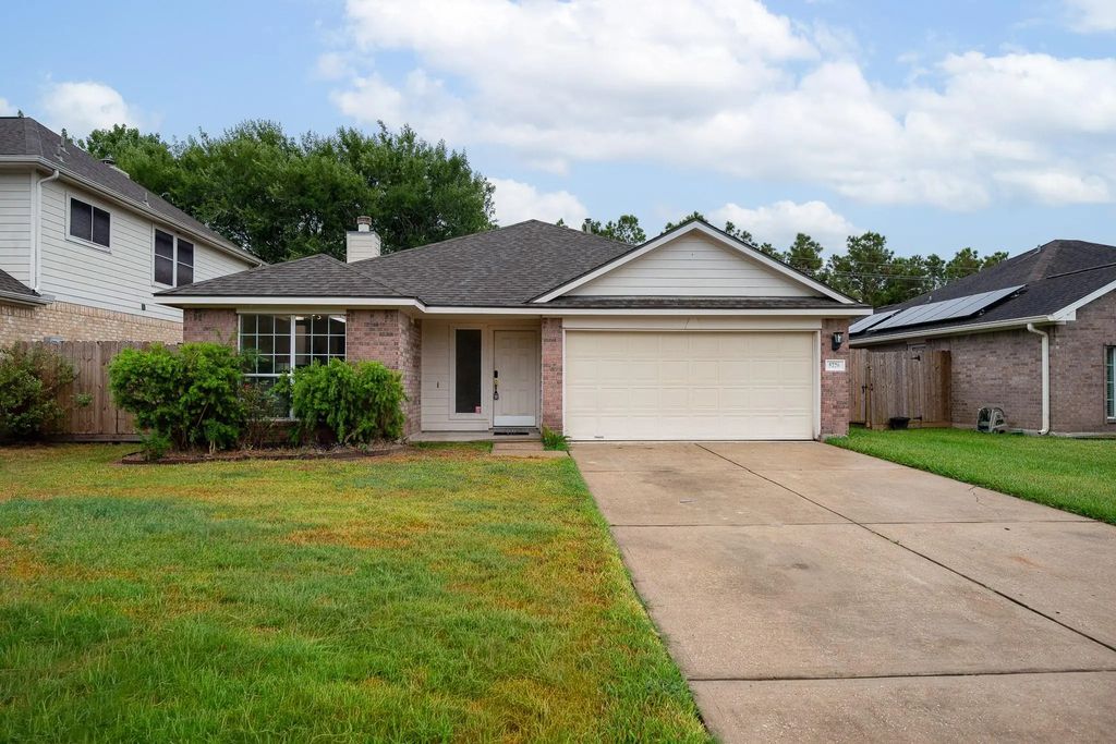 5226 Chasewood Drive, Bacliff