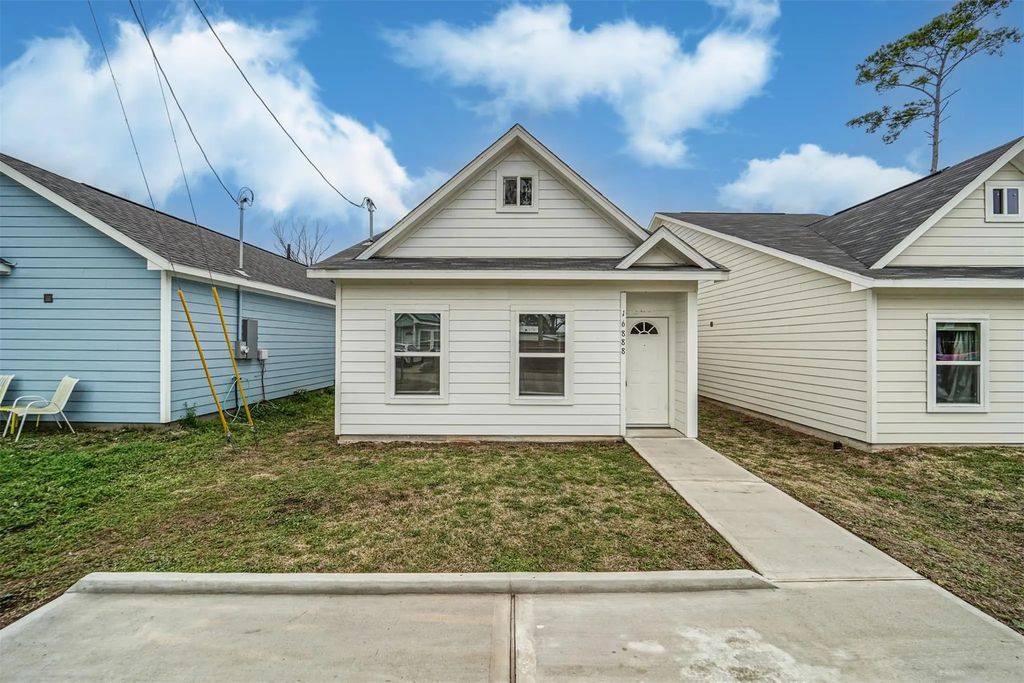 16888 Kempwood, Montgomery