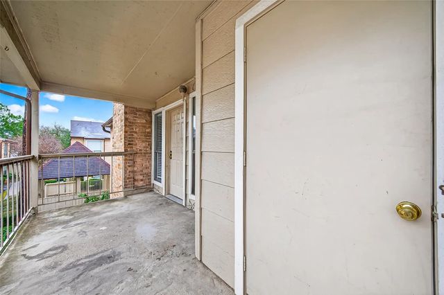 2100 Wilcrest Drive 225, Houston