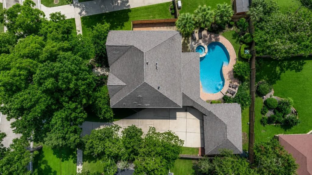 9614 Pennington Lane, Missouri City