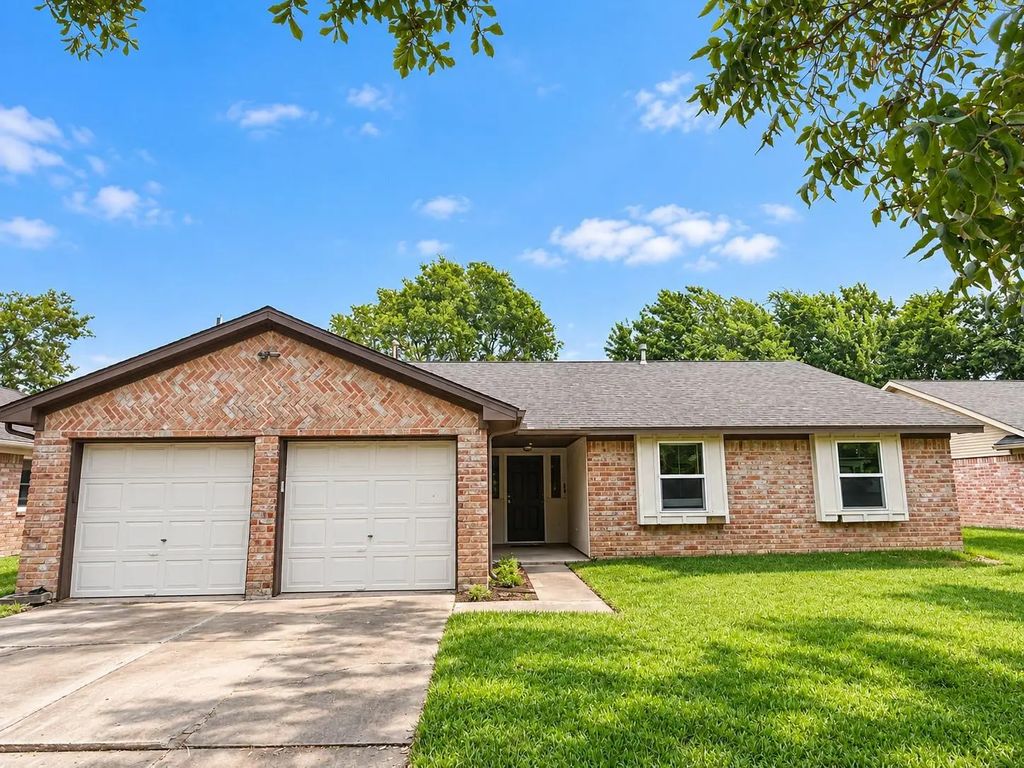 2026 Arcadia Drive, Sugar Land