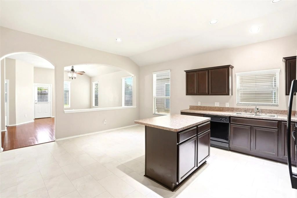 5427 Sunfall Bend Lane, Katy
