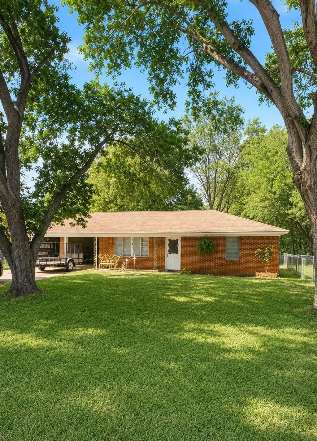403 E 11th Street, Thornton